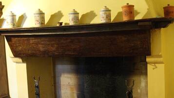 Deluxe Room, Private Bathroom | Room amenity