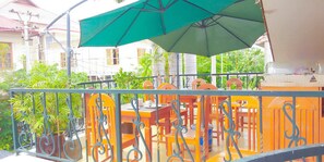 Frühstück, Mittagessen und Abendessen