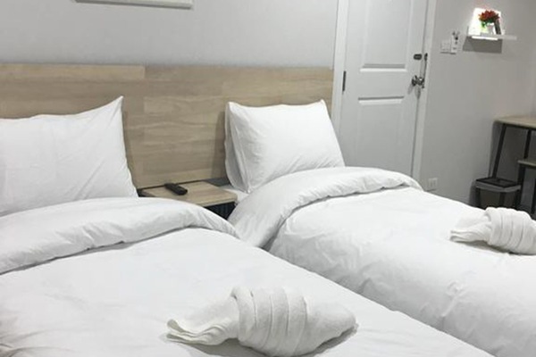 Comfort-Doppel- oder -Zweibettzimmer | Minibar, Schreibtisch, laptopgeeigneter Arbeitsplatz, kostenloses WLAN
