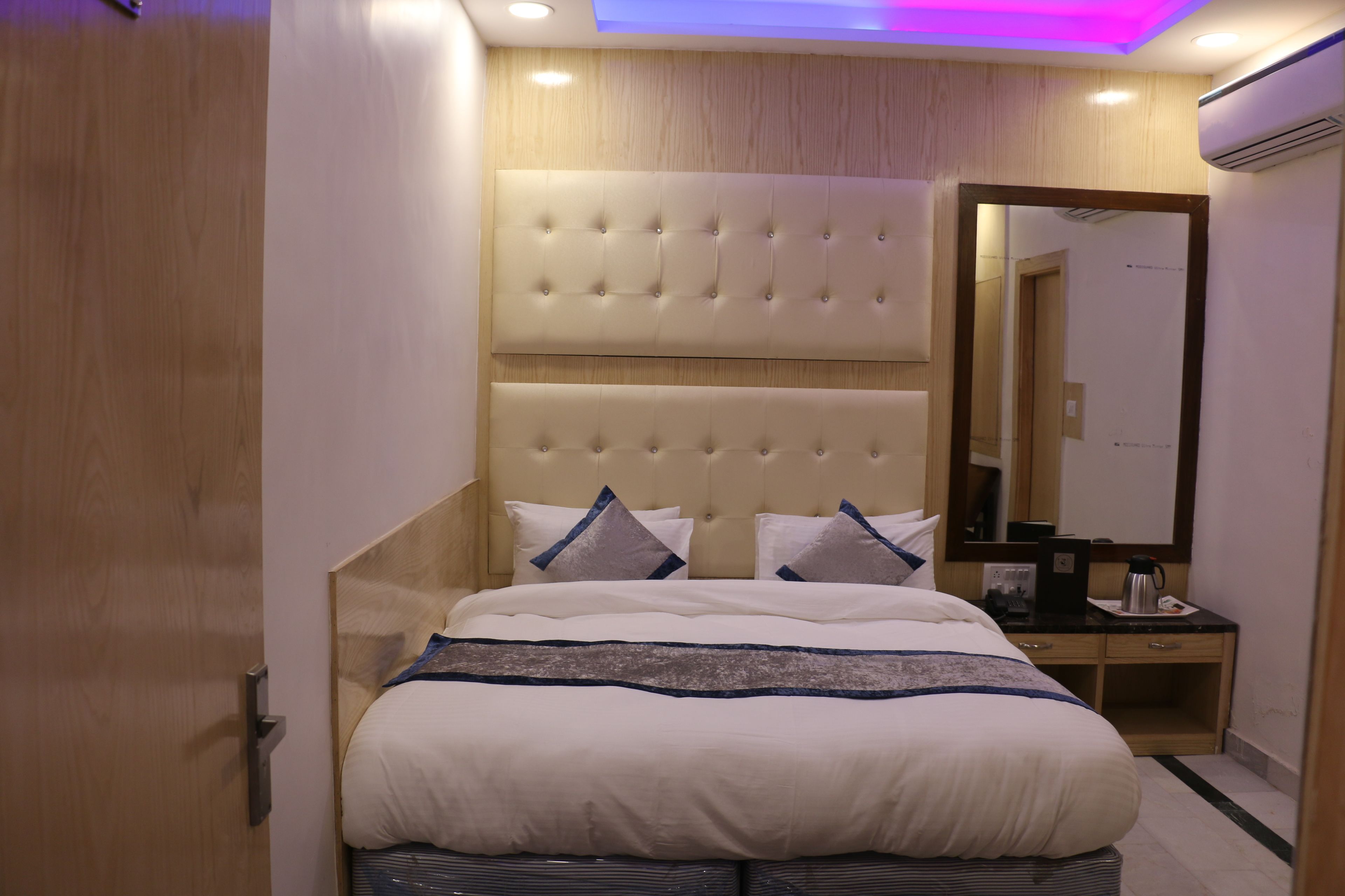 Photo - Hotel Karlo Kastle - Paharganj - New Delhi