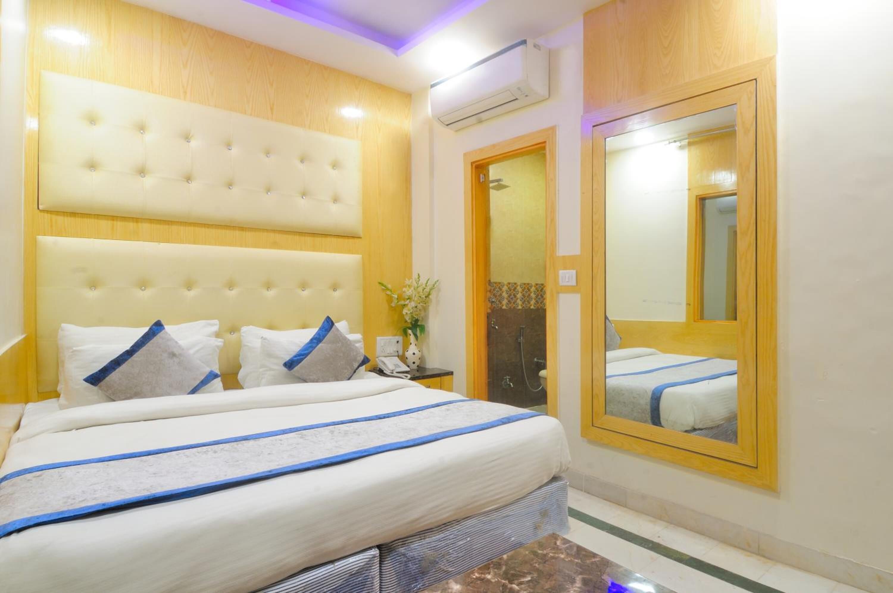 Photo - Hotel Karlo Kastle - Paharganj - New Delhi