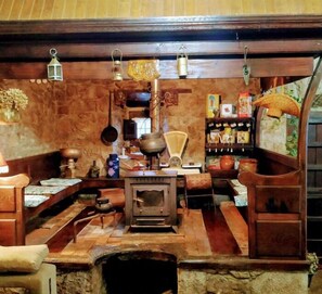 Restaurant - Agroturismo La Casona de Belmonte (Belmonte de Miranda)