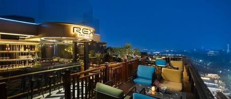 Bar (in der Unterkunft)