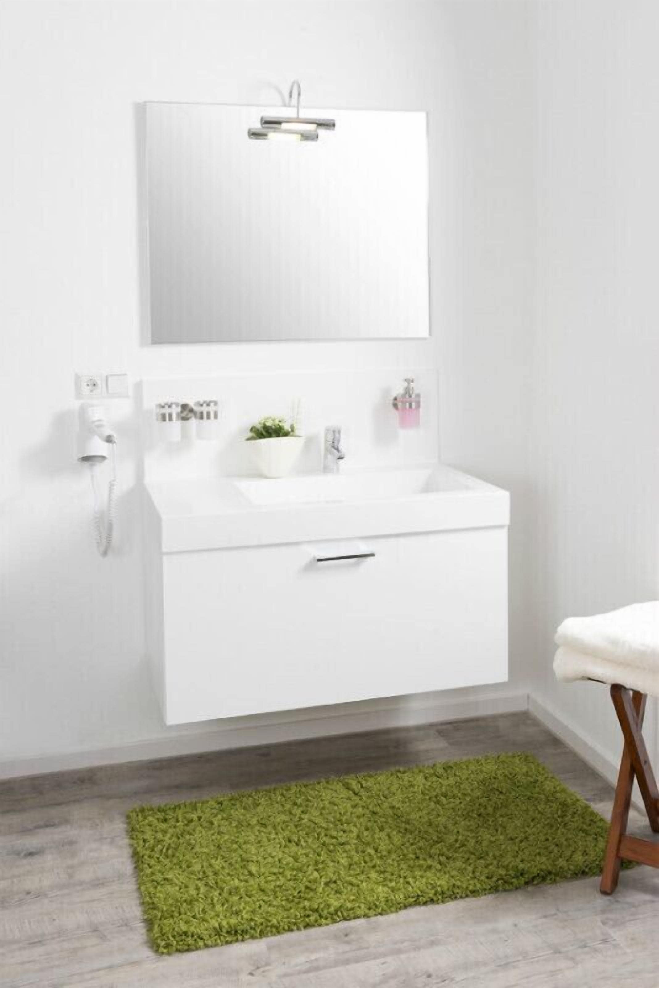 economy room, 2 twin beds, shared bathroom and shared wc | blackout curtains, free wifi, bed sheets