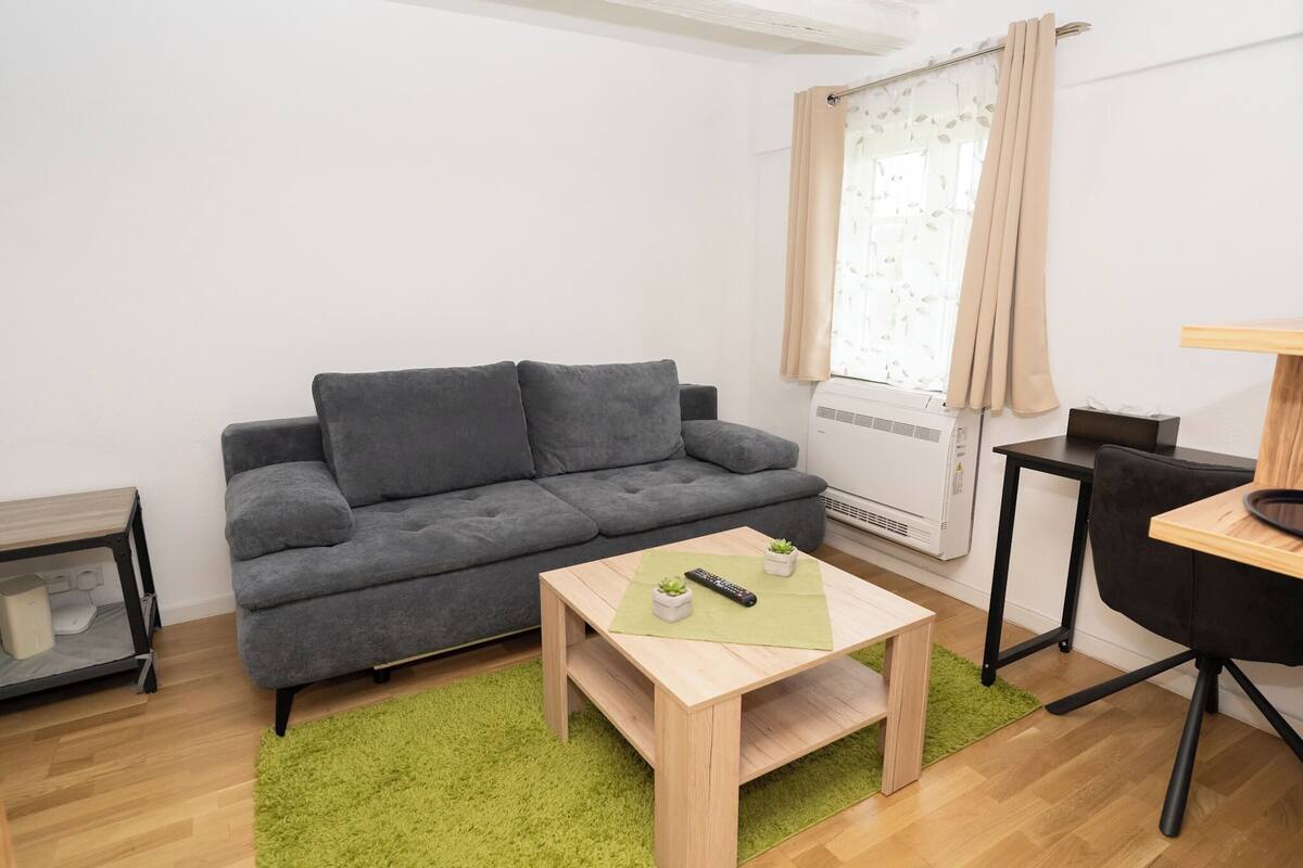 deluxe room | blackout curtains, free wifi, bed sheets