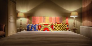 오리/거위털 이불, 각각 다른 스타일의 인테리어, 각각 다르게 가구 비치, 노트북 작업 공간