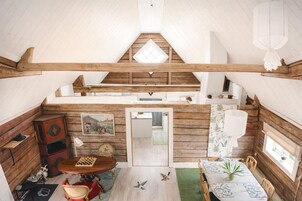 Superior House | Living area | Books