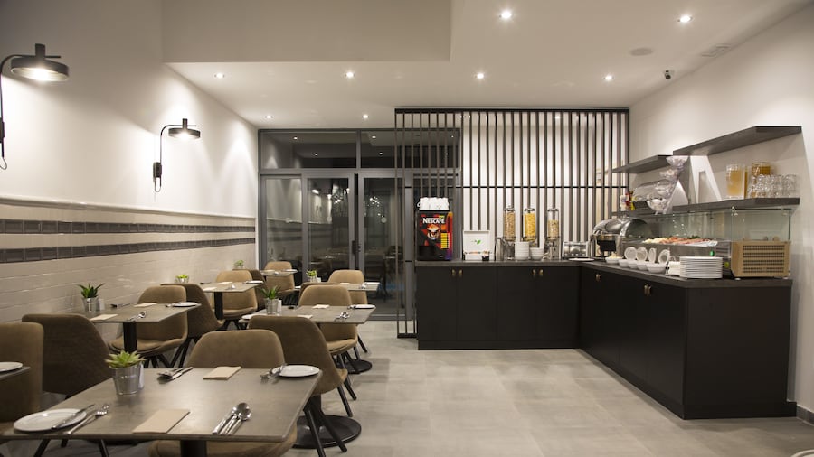 Mr. Todd Hotel