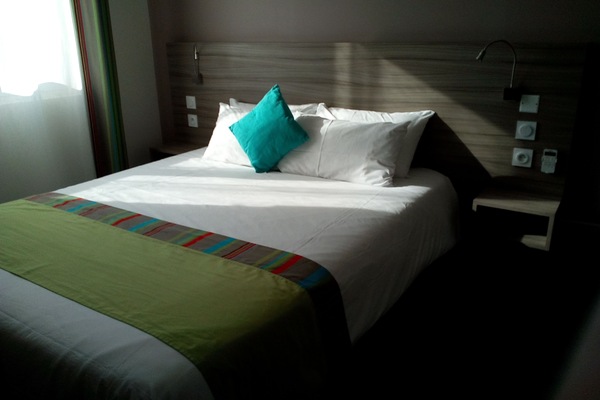 Double Room | Minibar, in-room safe, desk, blackout drapes