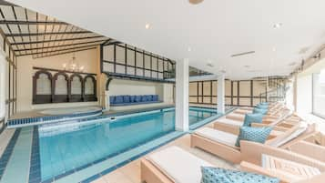 Indoor pool, pool loungers