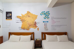 Blackout curtains, free WiFi, bed sheets - Velo B&B (Donggang)