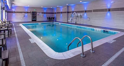 Comfort Suites Grove City - Columbus South