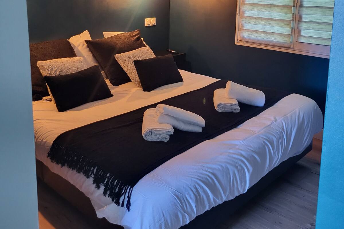 Comfort-Suite, Bergblick | Schreibtisch, laptopgeeigneter Arbeitsplatz, kostenlose Babybetten