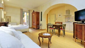Casa, 1 letto king, vista cortile (Conservatorio Studio Apartment)