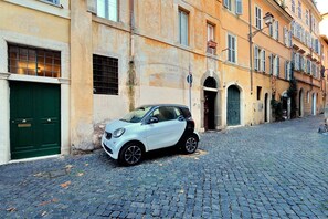 House, 1 King Bed, Courtyard View (Conservatorio Studio Apartment) | View from room - Conservatorio Studio Apartment (Rome)