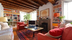 TV, DVD player - Farnese Charming Apartment (Rome)