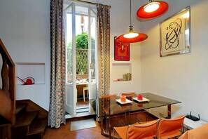 House, Multiple Beds, City View (Campo Marzio Studio Apartment) | In-room dining - Campo Marzio Studio Apartment (Rome)