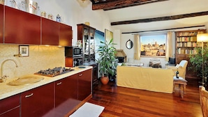 House, 1 King Bed, City View (Piazza Mattei Terrace Apartment) | Private kitchen | Coffee/tea maker, full-sized fridge, oven, stovetop - Piazza Mattei Terrace Apartment (Rome)