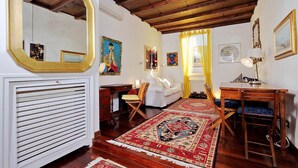 Unclassified image, 3 of 11, button - Trastevere Lovely Studio Apartment (Rome)