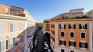 Unclassified image, 5 of 11, button - Trastevere Lovely Studio Apartment (Rome)