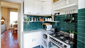 House, Multiple Beds, City View (Sant'Onofrio Terrace Apartment) | Private kitchen - Sant'onofrio Terrace Apartment (Rome)