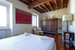 House, Multiple Beds, City View (Trevi Comfortable Terrace Apartment)