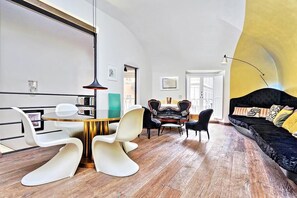 House, Multiple Beds, City View (Trastevere Luxury Design Apartment) | Living area - Trastevere Luxury Design Apartment (Rome)