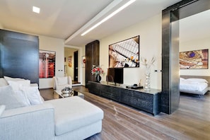 House, 2 Double Beds, City View (Vittoria Luxury Apartment) | 2 bedrooms, individually decorated, individually furnished, free WiFi
