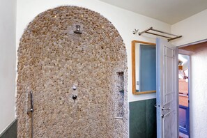 House, 1 Double Bed, City View (Vicolo del Cinque Penthouse) | Bathroom shower - Vicolo del Cinque Penthouse (Rome)