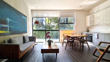 One Bedroom Apartment #1 | Blackout curtains, iron/ironing board, free WiFi, bed sheets