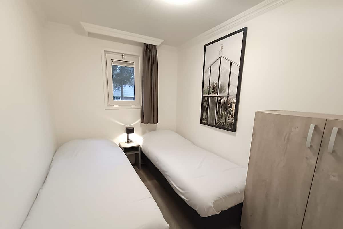 Carre Hottub 6 | 3 bedrooms, individually decorated, individually furnished, free WiFi