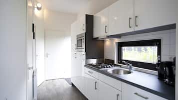 Cube la Mer 4 | Private kitchen | Stovetop, coffee/tea maker, cookware/dishes/utensils