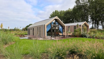 Beach House 4 | 3 bedrooms, individually decorated, individually furnished, free WiFi
