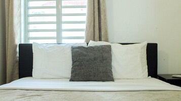 2 habitaciones, tabla de planchar con plancha y wifi gratis 