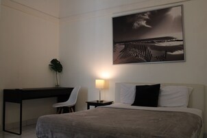 3 habitaciones, tabla de planchar con plancha y wifi gratis 