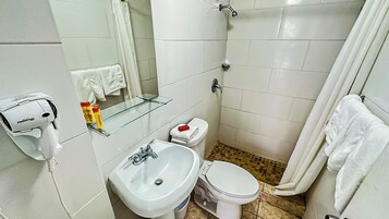 Apartment, 1 Queen Bed with Sofa bed | Bathroom | Shower, towels