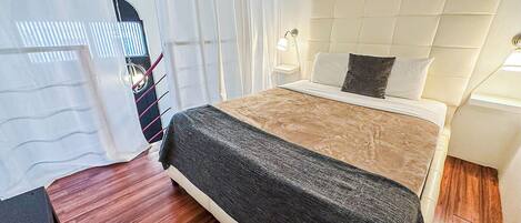 Apartment, 1 Queen Bed with Sofa bed