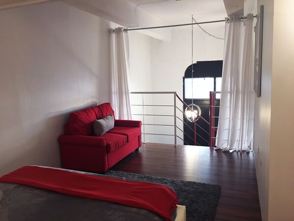 Apartment, Multiple Beds | Iron/ironing board, free WiFi, bed sheets