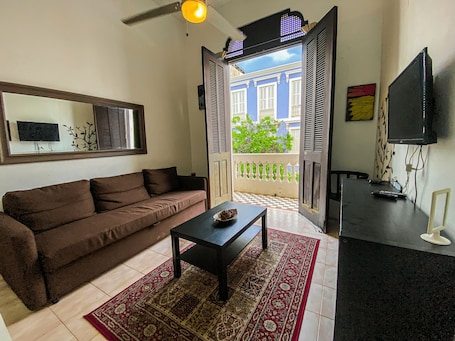 Apartment, 1 Bedroom | Living room. Gladiolas 2201