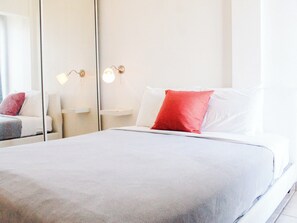 Apartment, 1 Queen Bed with Sofa bed | 1 bedroom, iron/ironing board, free WiFi, bed sheets