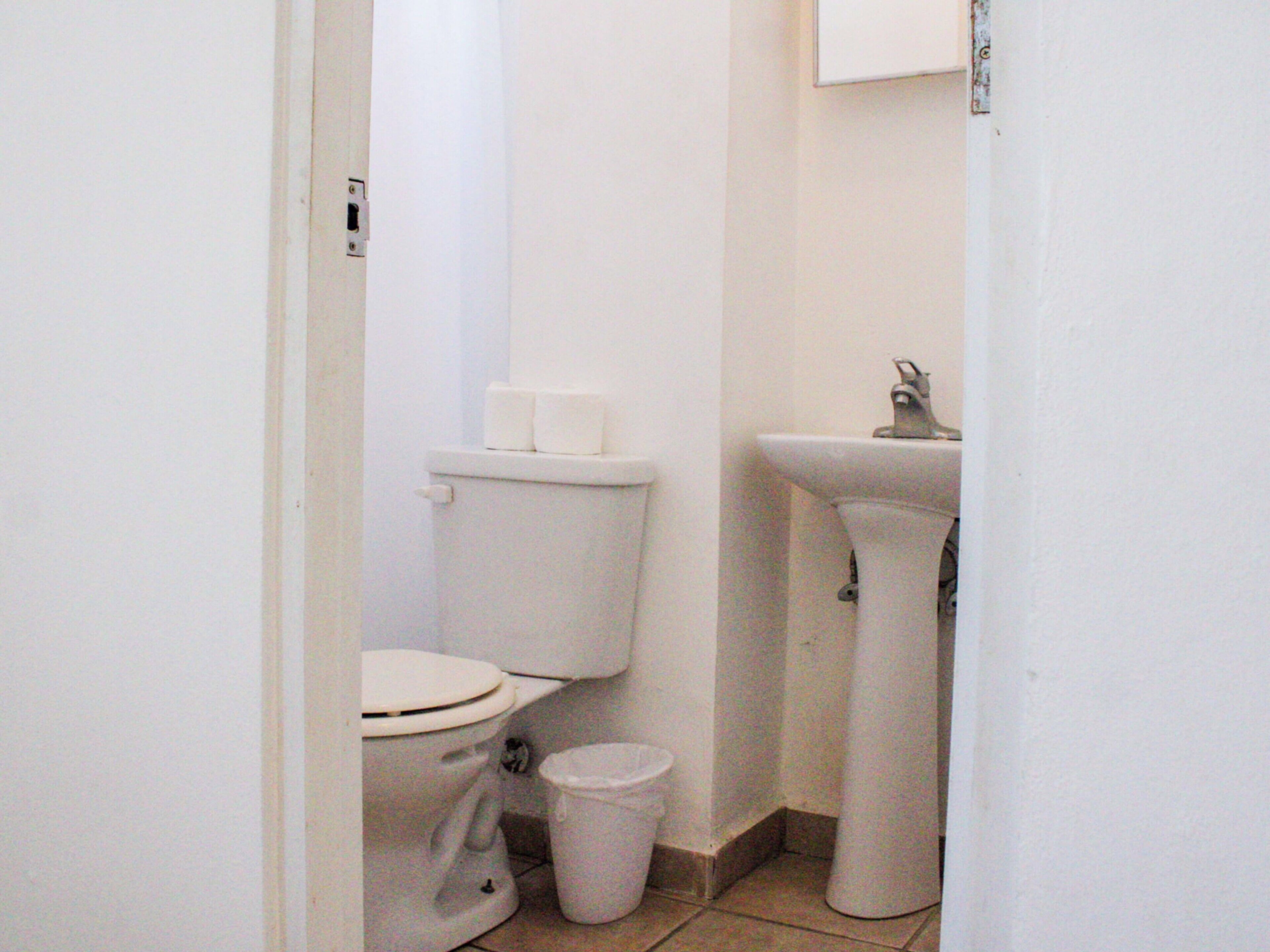 Lejlighed - 1 queensize-seng med sovesofa | Badeværelse | Bruser, håndklæder