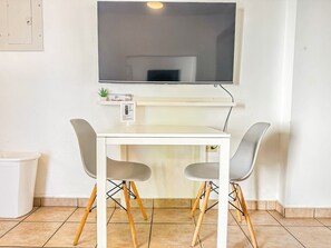 Flat-screen TV - Boulevard 204 (Mayagüez)