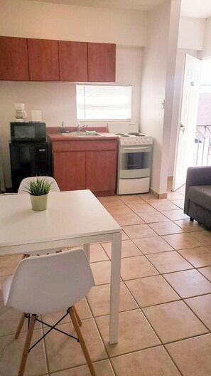 Appartement, 1 chambre | Salle à manger