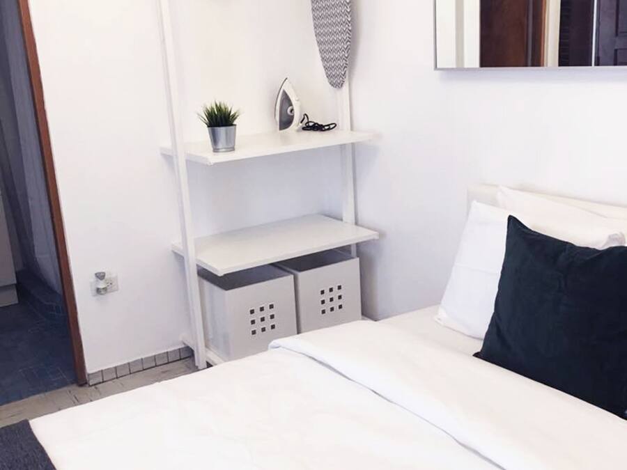 Deluxe Room | Iron/ironing board, free WiFi, bed sheets