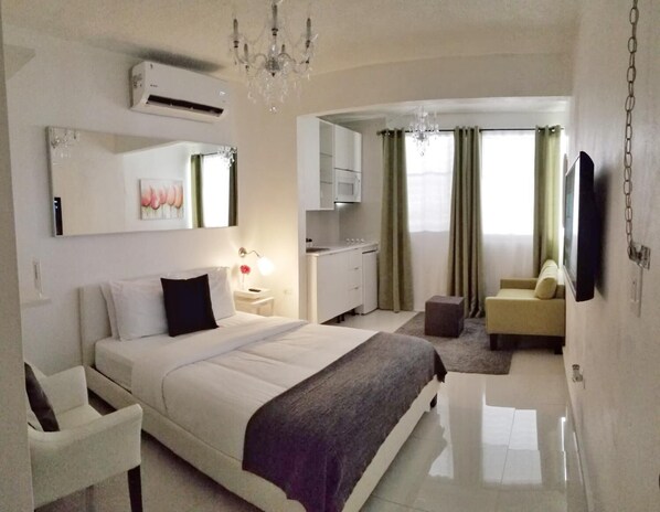 Ferros/tábuas de passar roupa, Wi-Fi de cortesia, roupa de cama