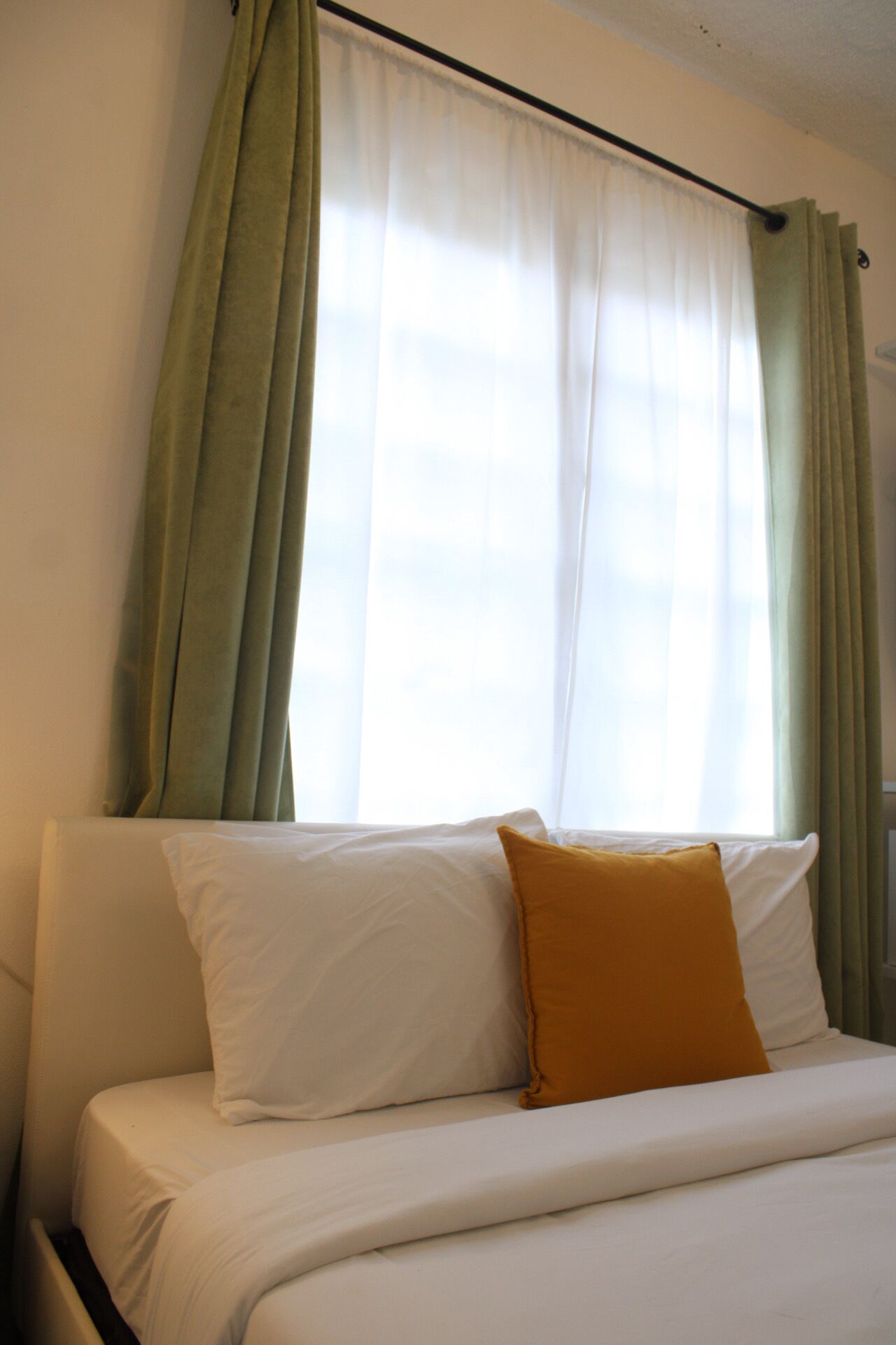 مكواة/لوح كي وواي فاي مجانًا وملاءات أسرّة