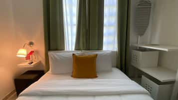 Deluxe Room | Iron/ironing board, free WiFi, bed sheets