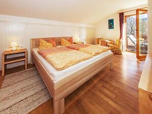 Apartment (4) | Schreibtisch, Babybetten, kostenloses WLAN, Bettwäsche