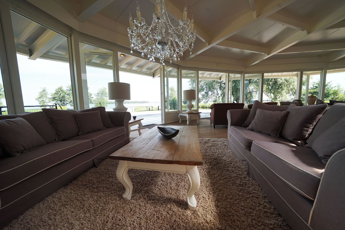 2 habitaciones, decoración personalizada y muebles diferentes