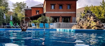Hotel Rural Don Burguillo